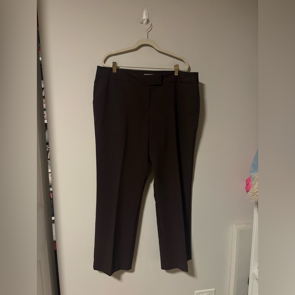 NWT Covington Lynda Women’s Brown Pleated Trousers 18 Short